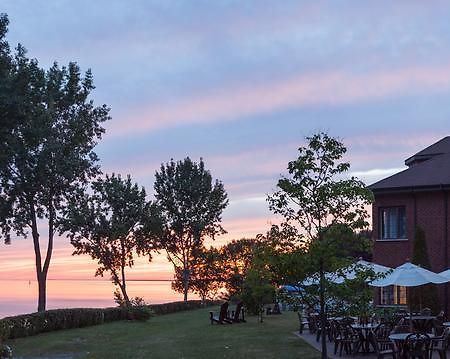 L'Auberge Du Lac St-Pierre Труа-Ривьер Экстерьер фото